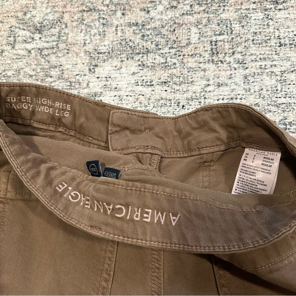 American Eagle Wide Leg Pants - Picture 4 of 4